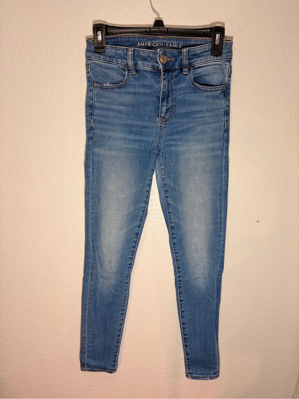 American Eagle Outfitters Light Blue High-Rise Skinny Jeans
